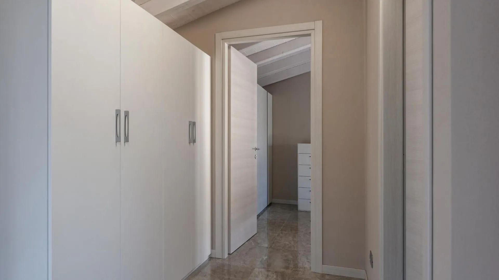 Garibaldi Apartments 데센자노델가르다 이탈리아