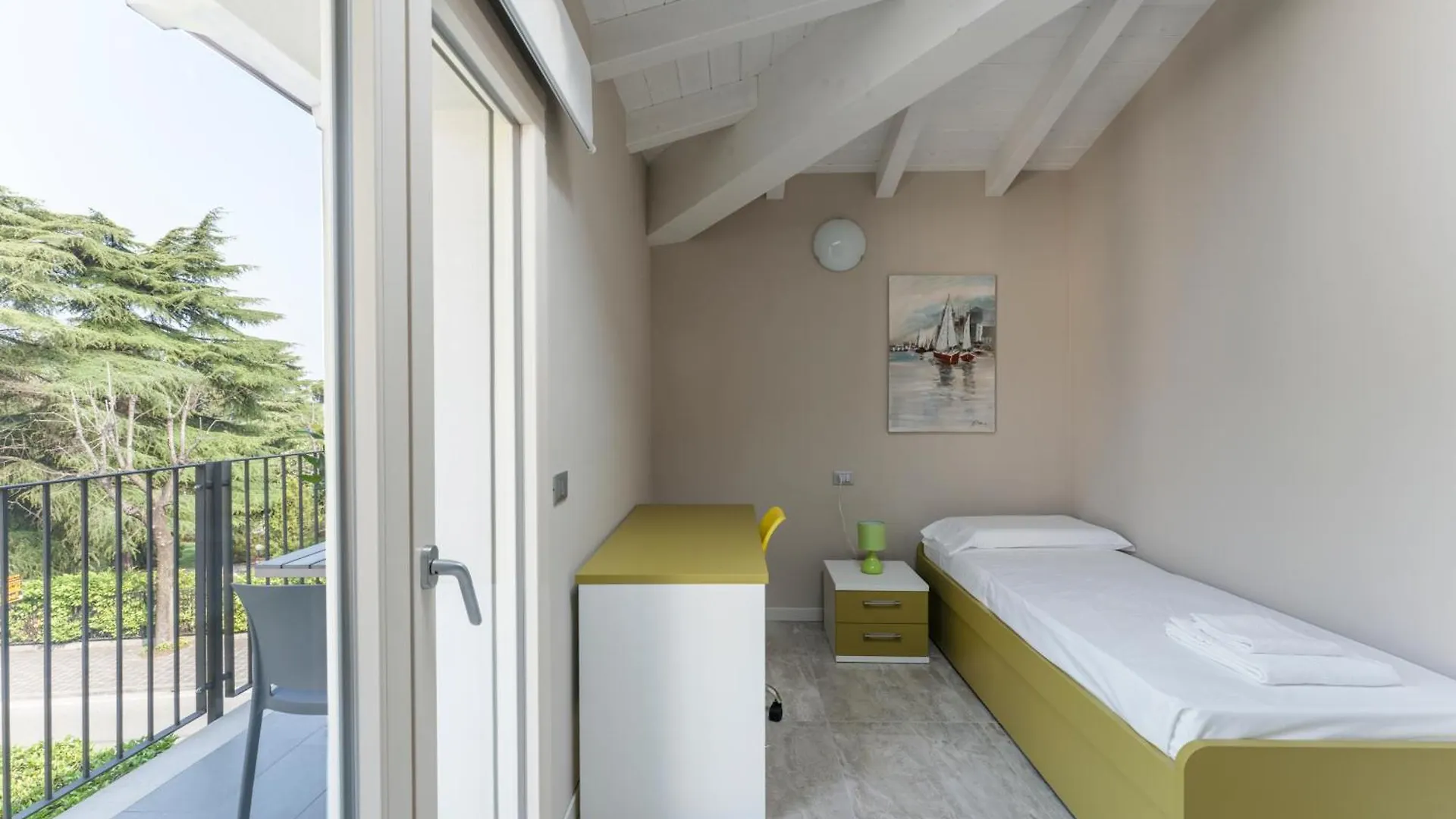 Garibaldi Apartments 데센자노델가르다