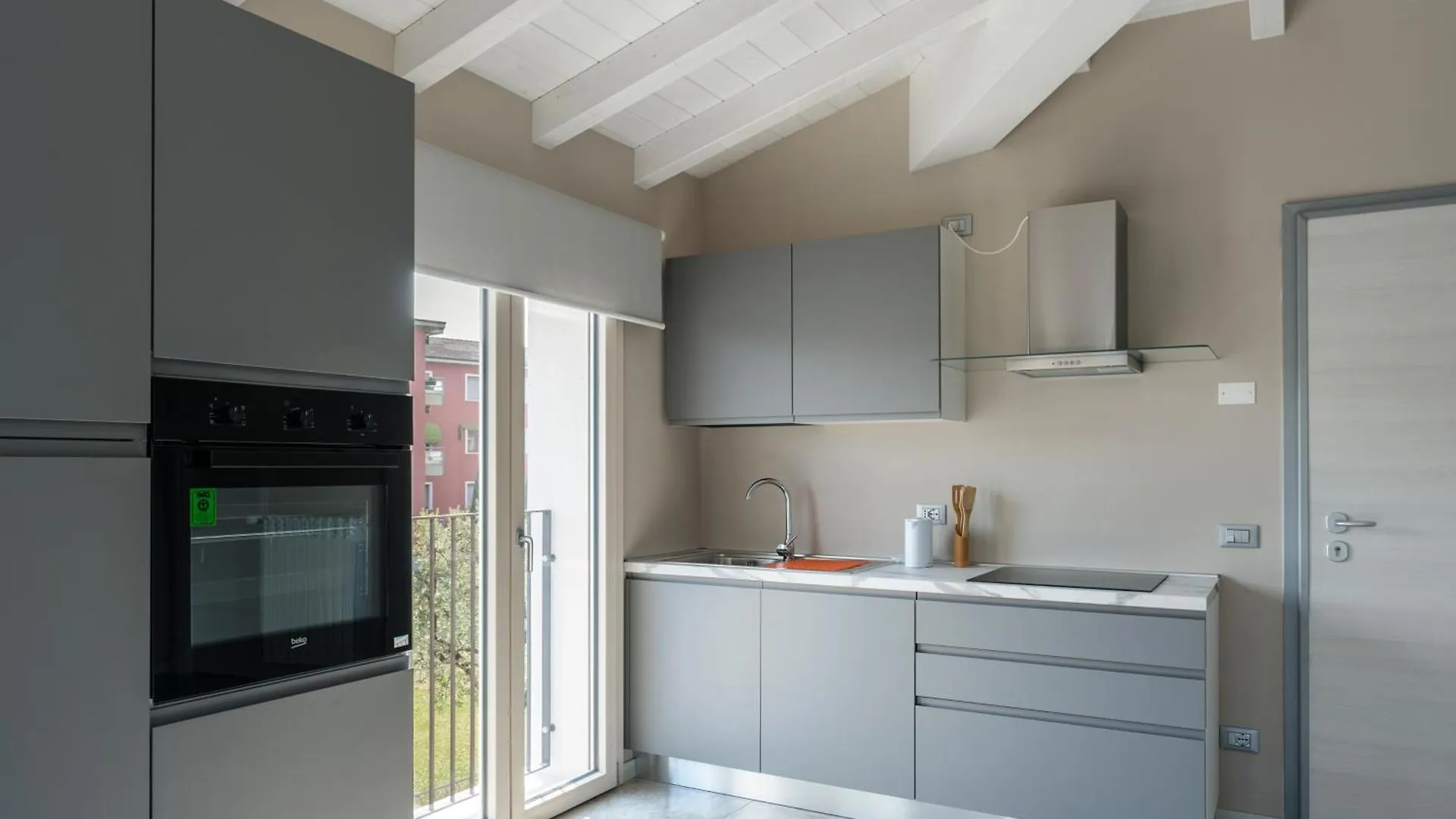 Garibaldi Apartments 데센자노델가르다 이탈리아