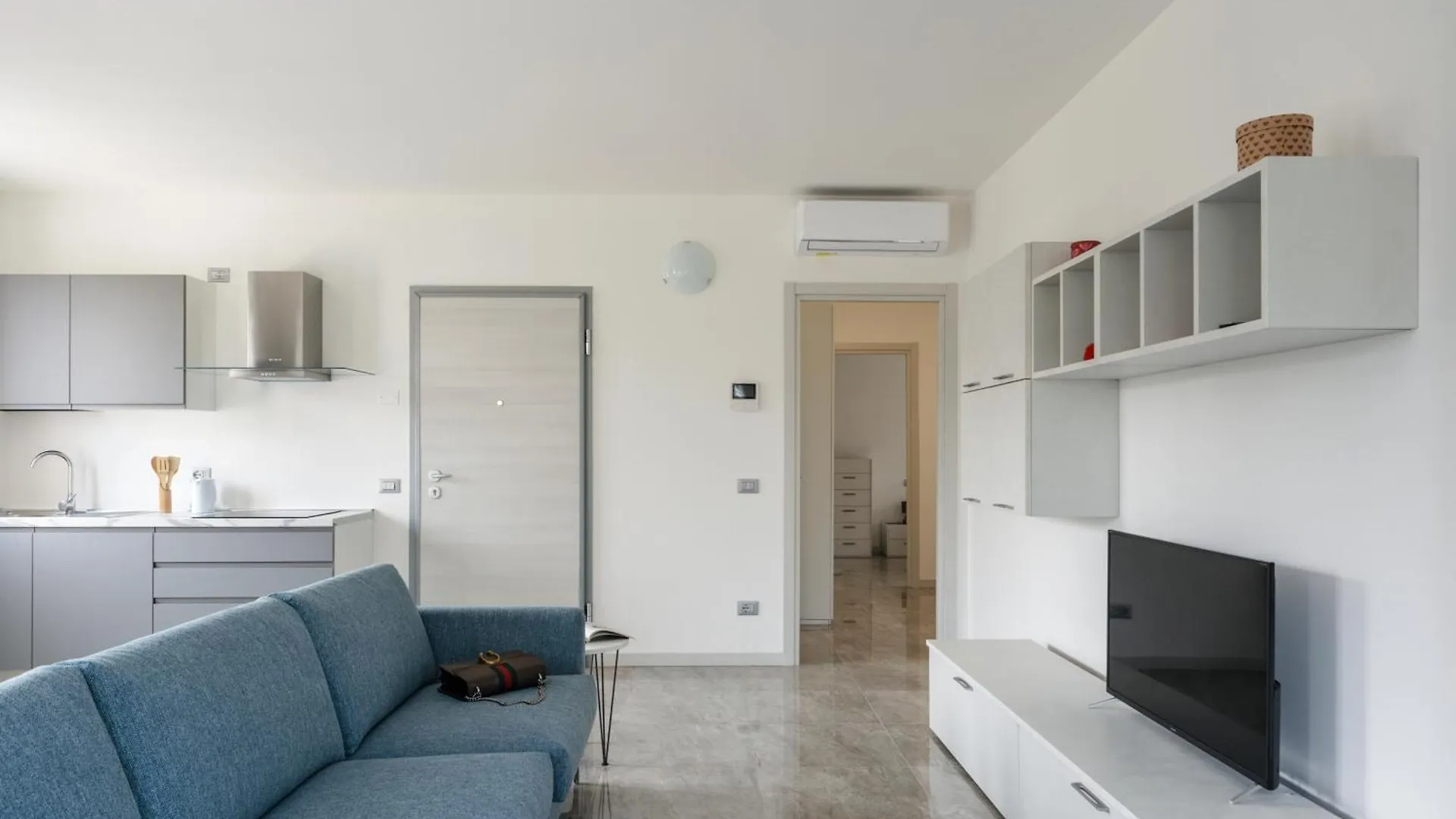 Garibaldi Apartments 데센자노델가르다 이탈리아