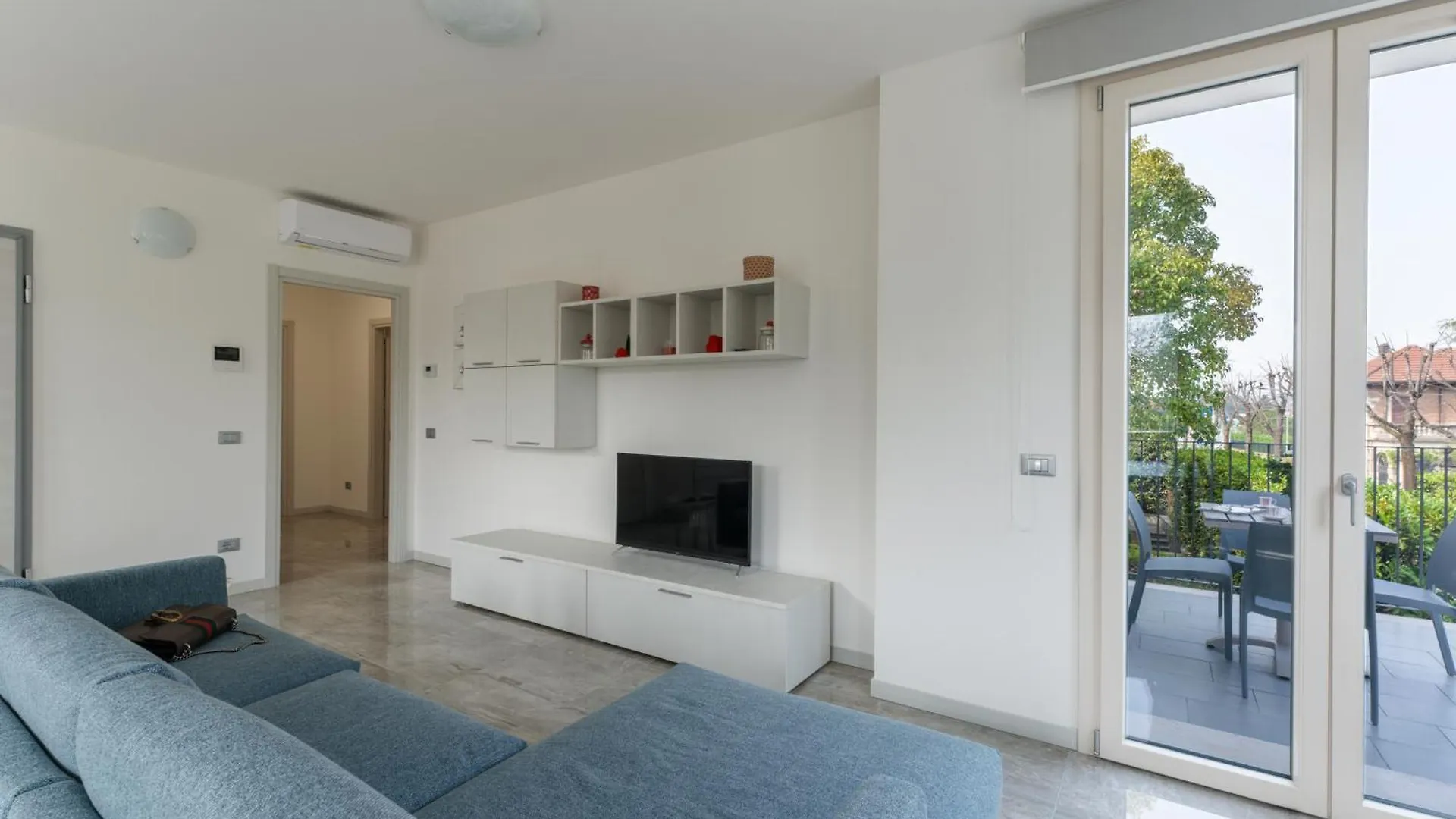 Garibaldi Apartments 데센자노델가르다 이탈리아