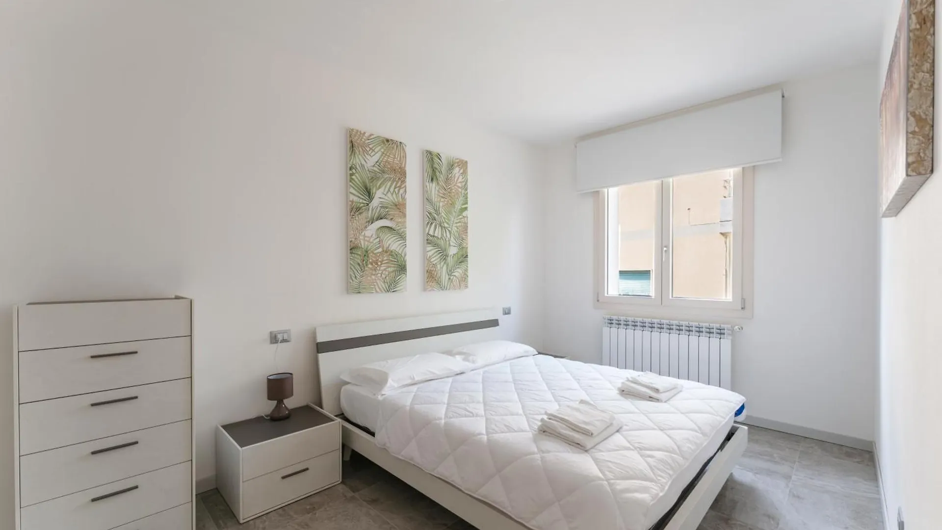 Garibaldi Apartments 데센자노델가르다