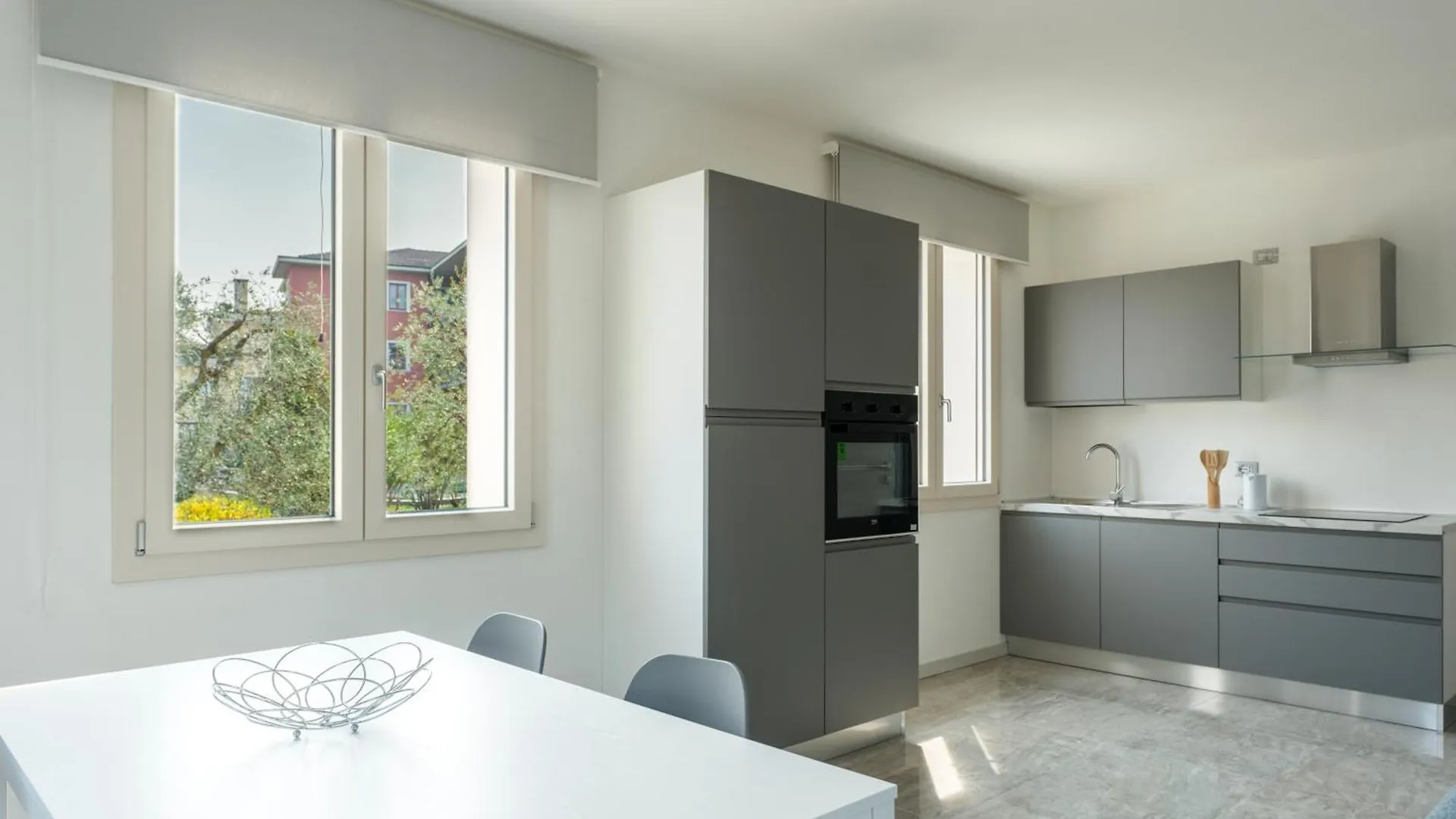 Garibaldi Apartments 데센자노델가르다 이탈리아