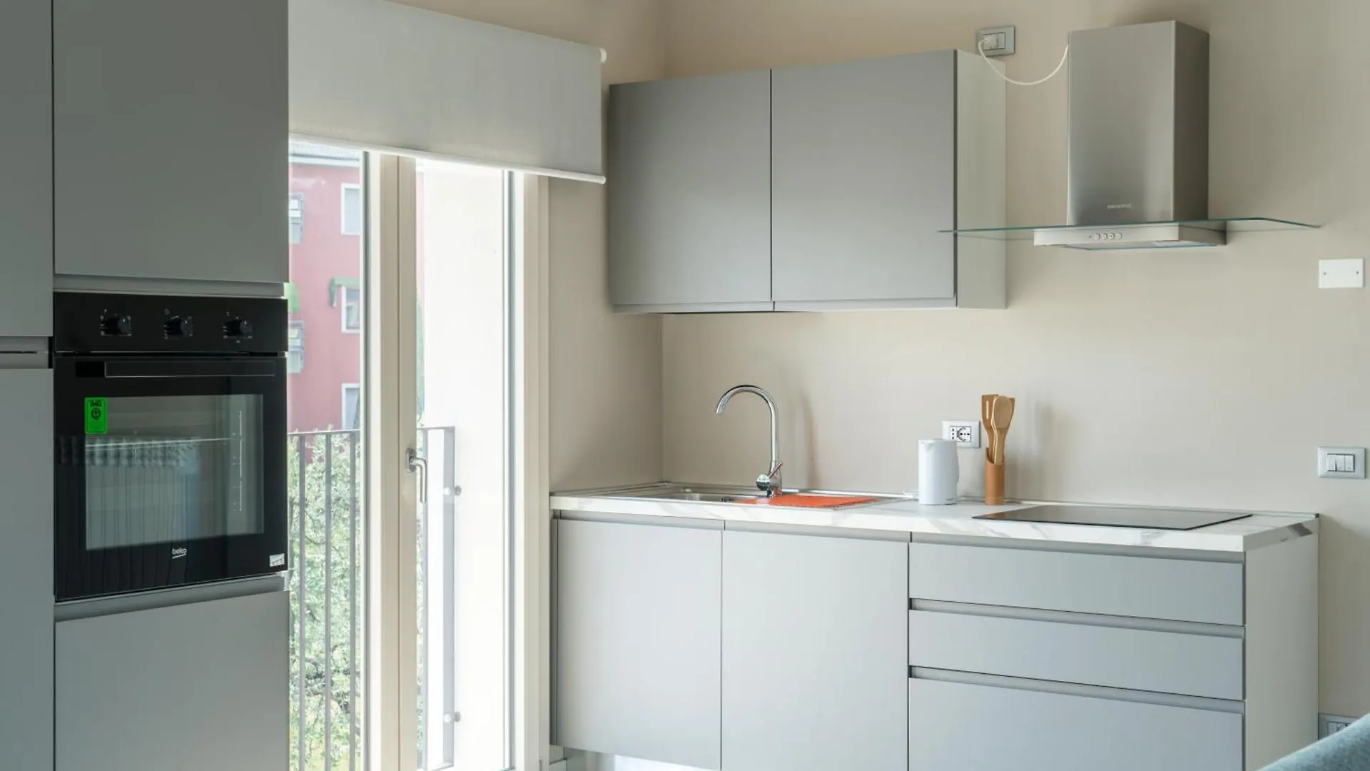Garibaldi Apartments 데센자노델가르다