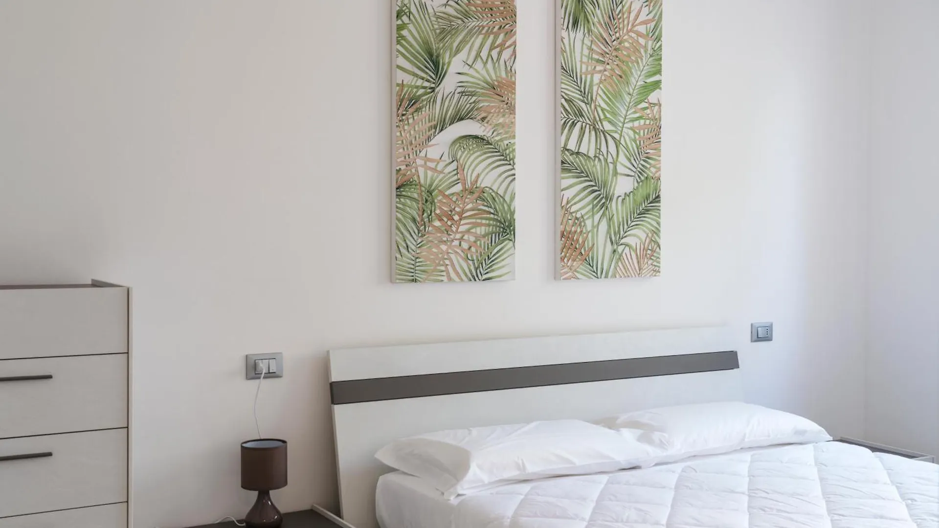 Garibaldi Apartments 데센자노델가르다